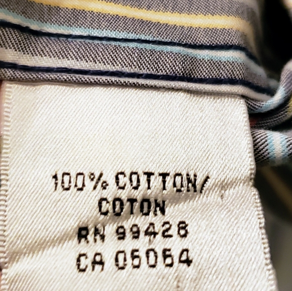 Bugatchi Man's Shirt in a rich multi-color pinstripe on black, size Large. - Picture 5 of 6